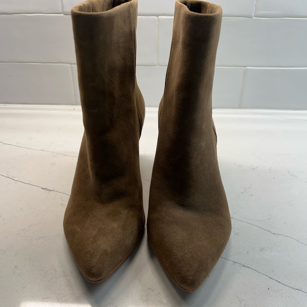 Dolce Vita Brown Suede Ankle Booties size 7